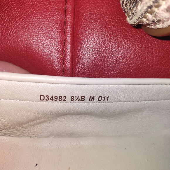 Cole Haan Snakeskin Leather Ladies Driving Flats with tassel 8.5 Fabulous Shape! - Picture 8 of 9